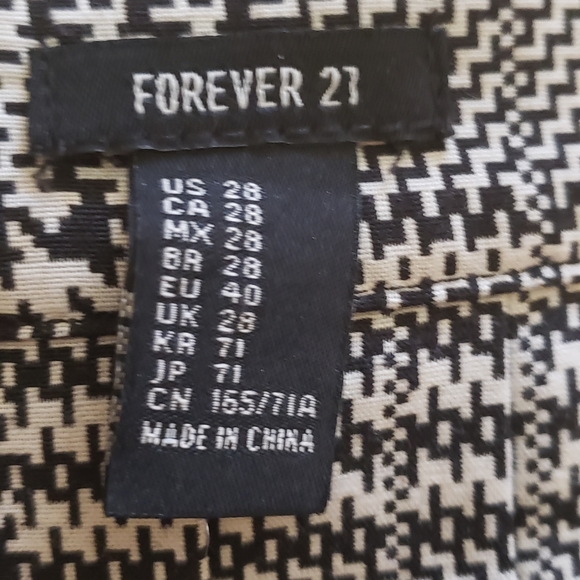 Plaid mini skirt - Picture 3 of 3